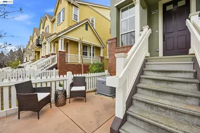 48962 Woodgrove Cmn, Fremont, CA 94539 - Photo 5