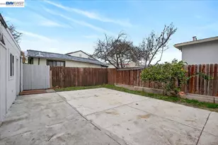 559 Civic Center St, Richmond, CA 94804 - Photo 29