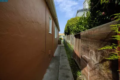 66 Murdock Street, Richmond, CA 94804 - Photo 15