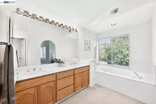 579 Amberwood Way, Livermore, CA 94551 - Photo 33