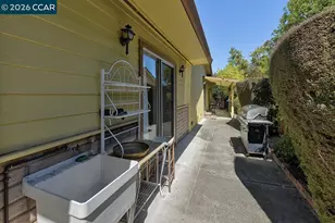 645 Keith Ct, Walnut Creek, CA 94597 - Photo 31