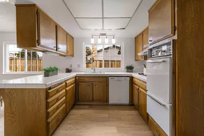 1631 Limewood Pl, Pittsburg, CA 94565 - Photo 27