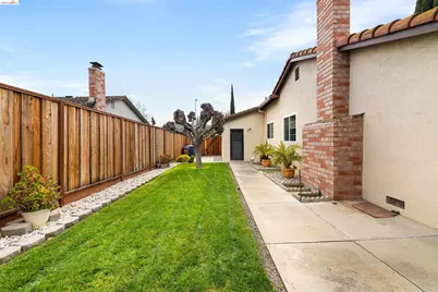 1631 Limewood Pl, Pittsburg, CA 94565 - Photo 57