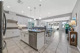 1589 Friendly St, Manteca, CA 95337 - Photo 5