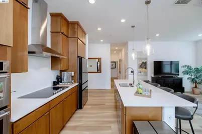 2885 Tradewind Dr, Alameda, CA 94501 - Photo 9