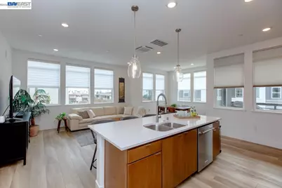 2885 Tradewind Dr, Alameda, CA 94501 - Photo 11