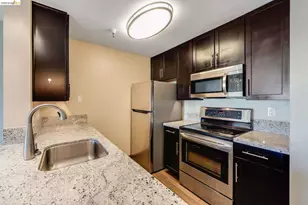 6400 Christie Ave, Emeryville, CA 94608 - Photo 3