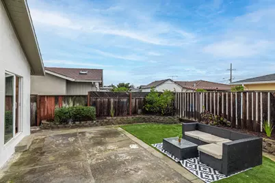 14381 Trinidad Rd, San Leandro, CA 94577 - Photo 19