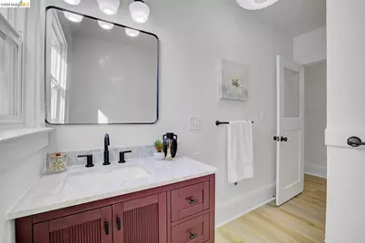 5718 Adeline St, Oakland, CA 94608 - Photo 29