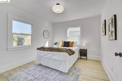 5718 Adeline St, Oakland, CA 94608 - Photo 25