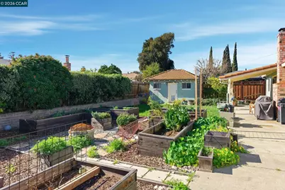 1194 Ventura Dr, Pittsburg, CA 94565 - Photo 47