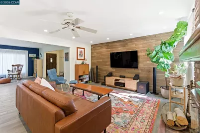 1194 Ventura Dr, Pittsburg, CA 94565 - Photo 9