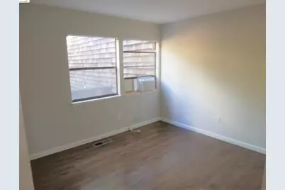 10 Sereno Cir, Oakland, CA 94619 - Photo 15