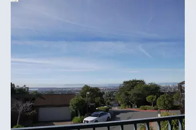 10 Sereno Cir, Oakland, CA 94619 - Photo 5