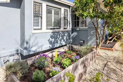 328 Glendale Avenue, Oakland, CA 94618 - Photo 3
