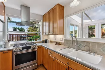 5861 Bernhard Ave, Richmond, CA 94805 - Photo 13