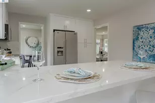 32224 Sloccum Ct, Union City, CA 94587 - Photo 11