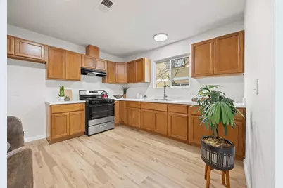 10306 Pippin St, Oakland, CA 94603 - Photo 11