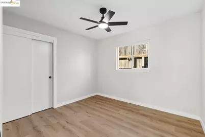 2956 Mullens Dr, Richmond, CA 94806 - Photo 19