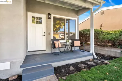 2956 Mullens Dr, Richmond, CA 94806 - Photo 3