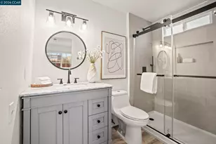 880 Madigan Ave, Concord, CA 94518 - Photo 21