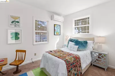 1082 16th St, Oakland, CA 94607 - Photo 21