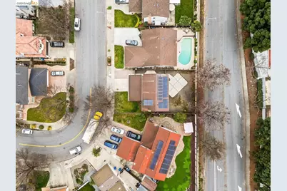 36957 Reynolds Dr, Fremont, CA 94536 - Photo 29