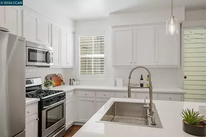 22640 Filbert St, Hayward, CA 94541 - Photo 19