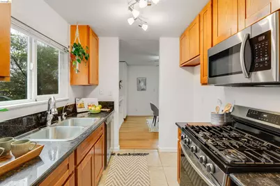 141 Dartmouth Ave, Vallejo, CA 94589 - Photo 21