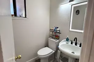 19901 Forest Ave, Castro Valley, CA 94546 - Photo 7