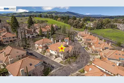 711 Lakemont Pl #4, San Ramon, CA 94582 - Photo 1