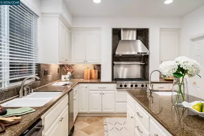 298 Sullivan Ct, Pleasanton, CA 94566 - Photo 13