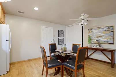 2758 Wexford Dr, Concord, CA 94519 - Photo 13