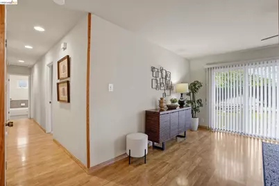 2758 Wexford Dr, Concord, CA 94519 - Photo 7