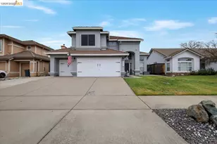 385 Farmington Cir, Roseville, CA 95678 - Photo 3