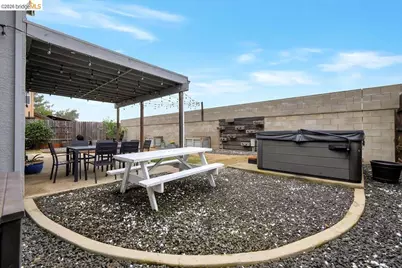 385 Farmington Cir, Roseville, CA 95678 - Photo 13