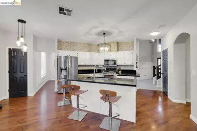 385 Farmington Cir, Roseville, CA 95678 - Photo 49