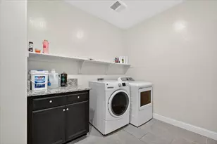 5986 Pitt Ave, Fresno, CA 93727 - Photo 23