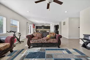 5986 Pitt Ave, Fresno, CA 93727 - Photo 13