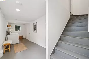741 Grosvenor Pl, Oakland, CA 94610 - Photo 33