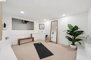 741 Grosvenor Pl, Oakland, CA 94610 - Photo 35