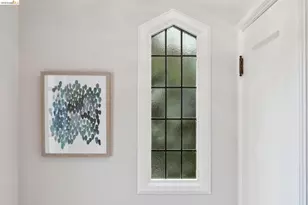 741 Grosvenor Pl, Oakland, CA 94610 - Photo 5