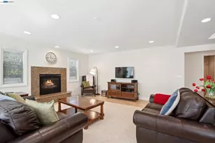 367 Mt Washington Way, Clayton, CA 94517 - Photo 23