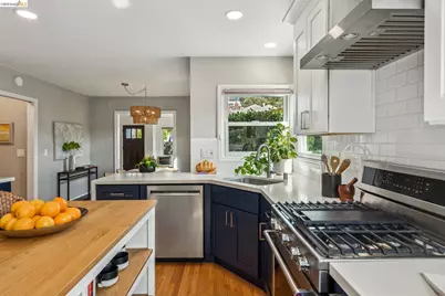 2465 Alida St, Oakland, CA 94602 - Photo 15