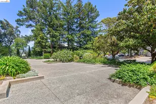 1 Kelton Ct, Oakland, CA 94611 - Photo 33