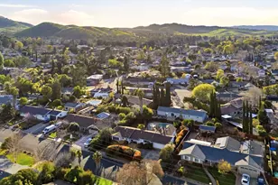 1367 Yosemite Cir, Clayton, CA 94517 - Photo 39