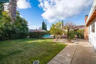 1367 Yosemite Cir, Clayton, CA 94517 - Photo 35