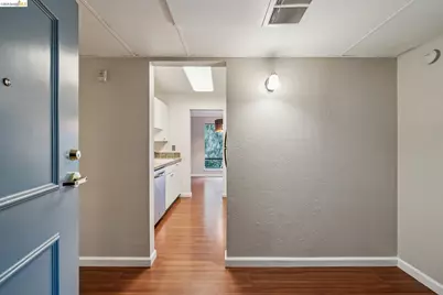 300 Civic Dr #403, Walnut Creek, CA 94596 - Photo 3