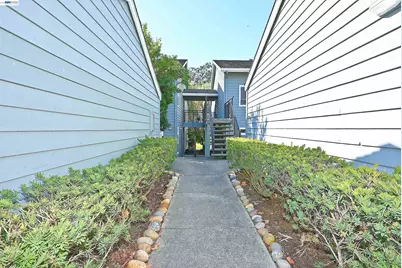 7875 Canyon Meadow Cir #D, Pleasanton, CA 94588 - Photo 5