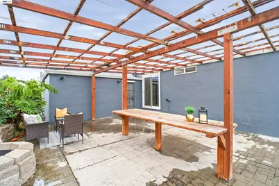 1497 Via Manzanas, San Lorenzo, CA 94580 - Photo 25